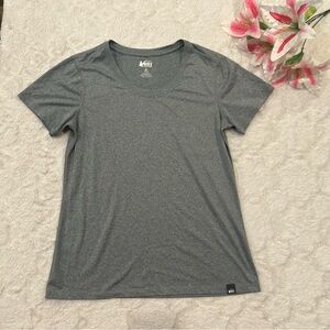 REI Co-Op Gray Heathered Short Sleeve T-Shirt Medium